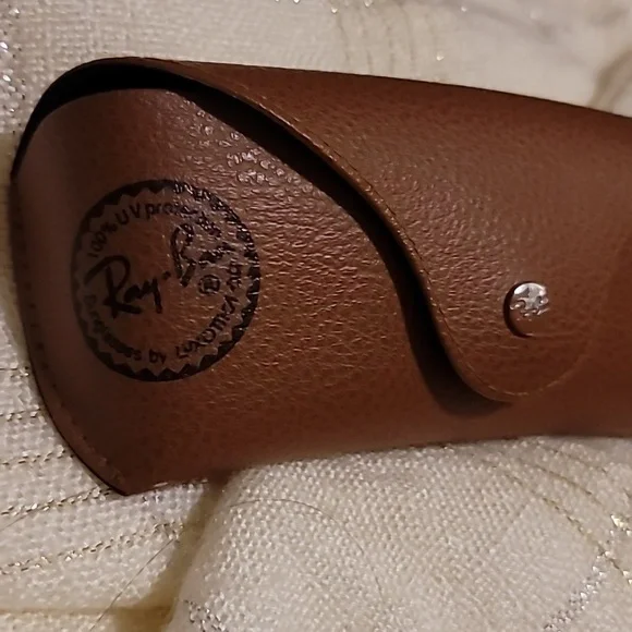 Ray-Ban Brown Leather Glasses Case - Picture 2 of 5